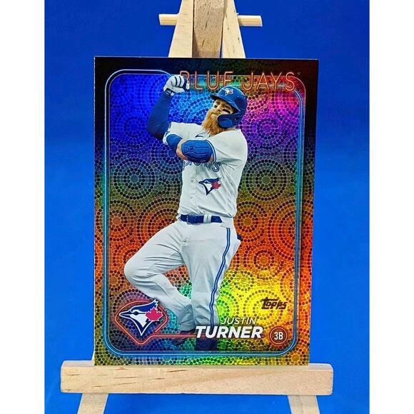 2024 Topps Series 2 - Justin Turner #598 Holiday Foil Refractor - Picture 3 of 4